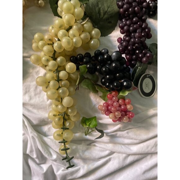 Artificial Grapevine Clusters With Leaves - Mixed Colors & Sizes - Home Decor Cr - Picture 13 of 16
